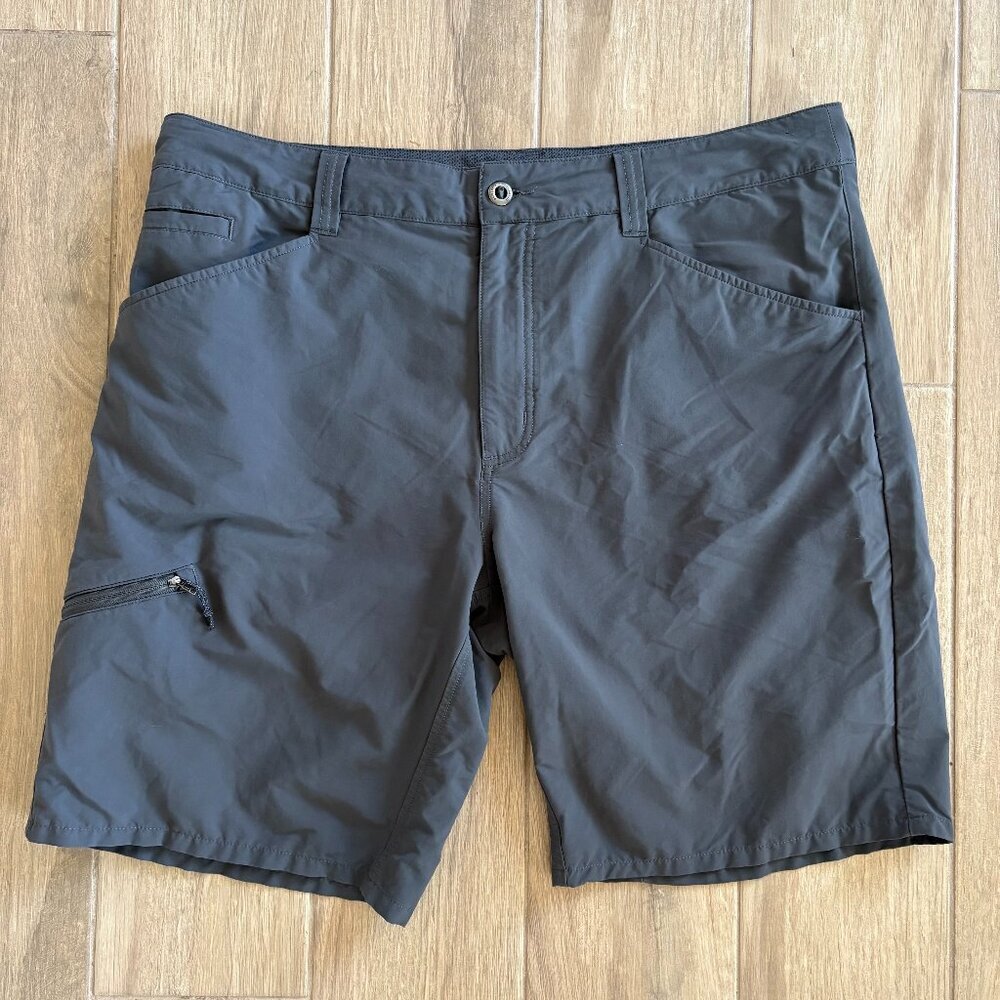 Patagonia Quandry 10" Shorts Men's 28 Forge Grey Outdoor Hiking Gorpcore Comfort